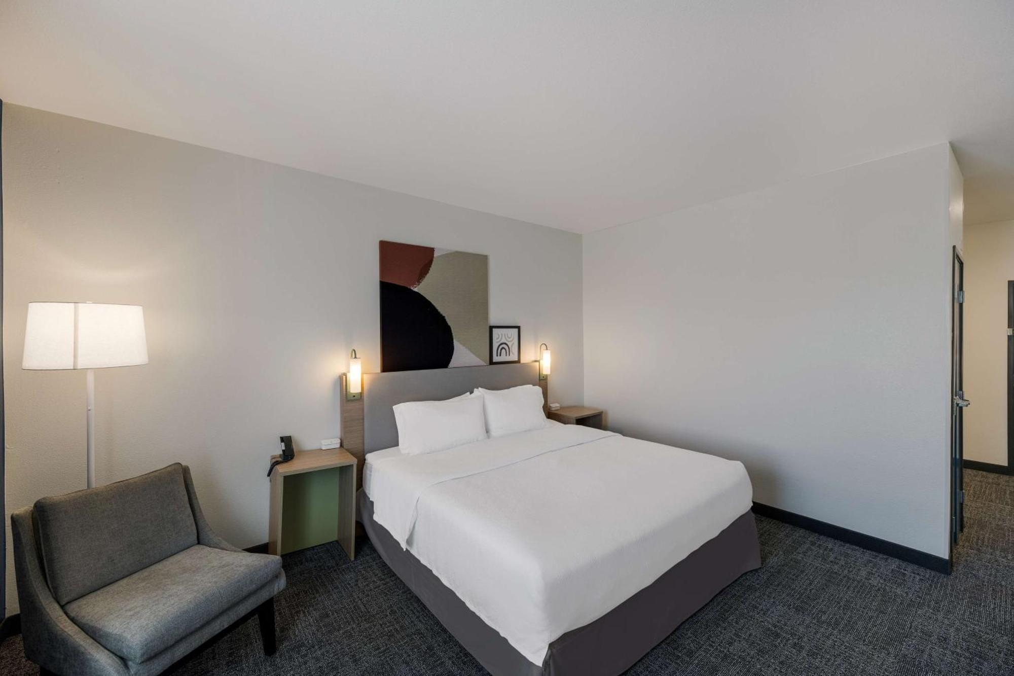 Spark By Hilton Midland South Exteriör bild